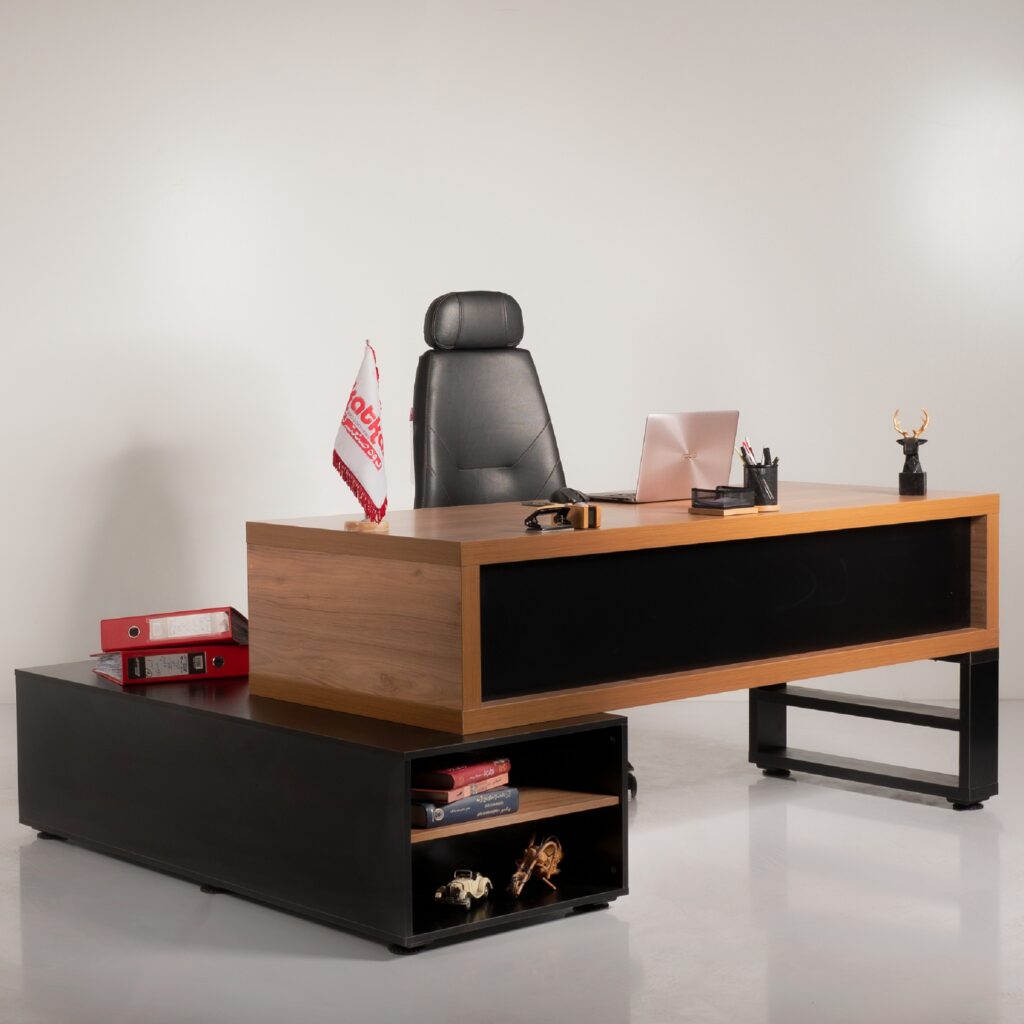 میز مدیریت مدل تورنتو کد m583 رنگ مشکی بلوطی